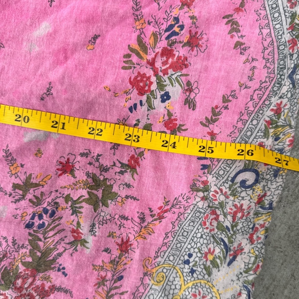 Magnolia Pearl 🩶💕 Pink Floral Scarf 🤎🤍Heart Tassles NWT - Picture 10 of 10